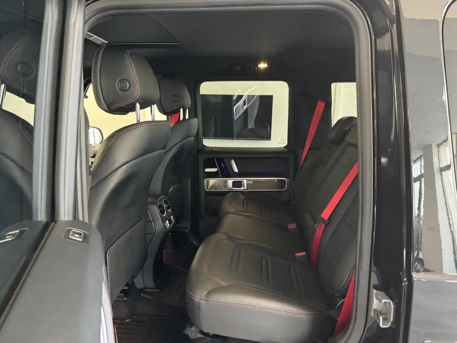 Mercedes-Benz G 500