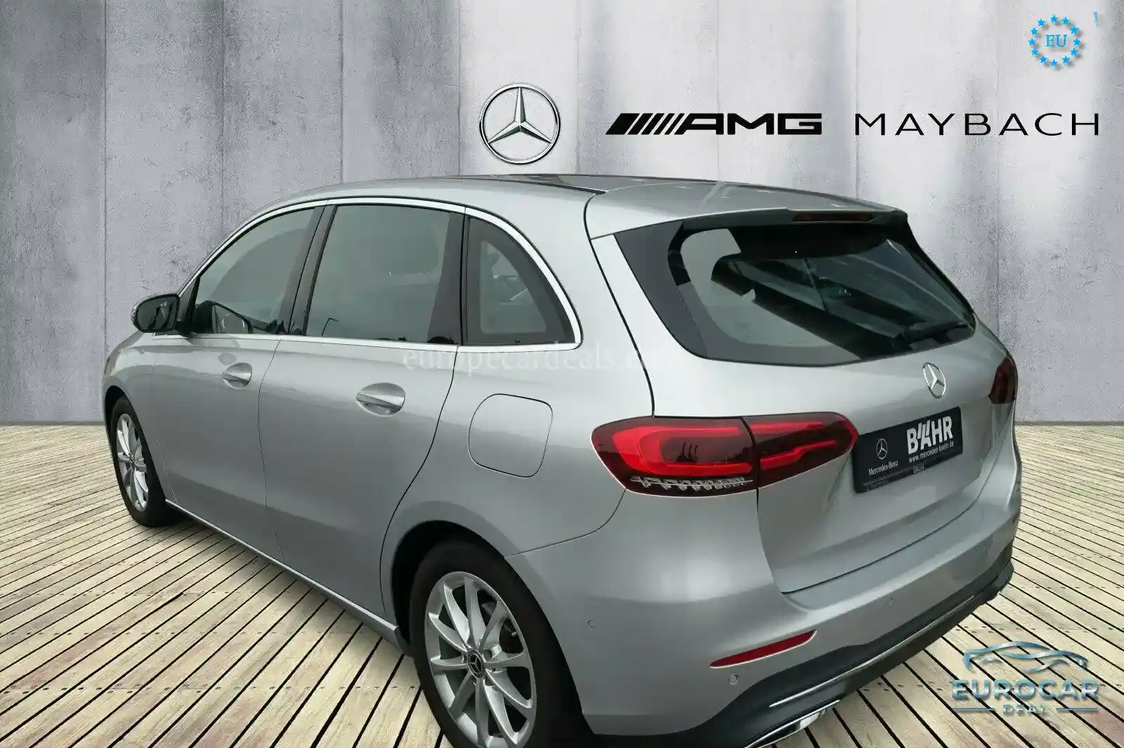 Mercedes-Benz B 180