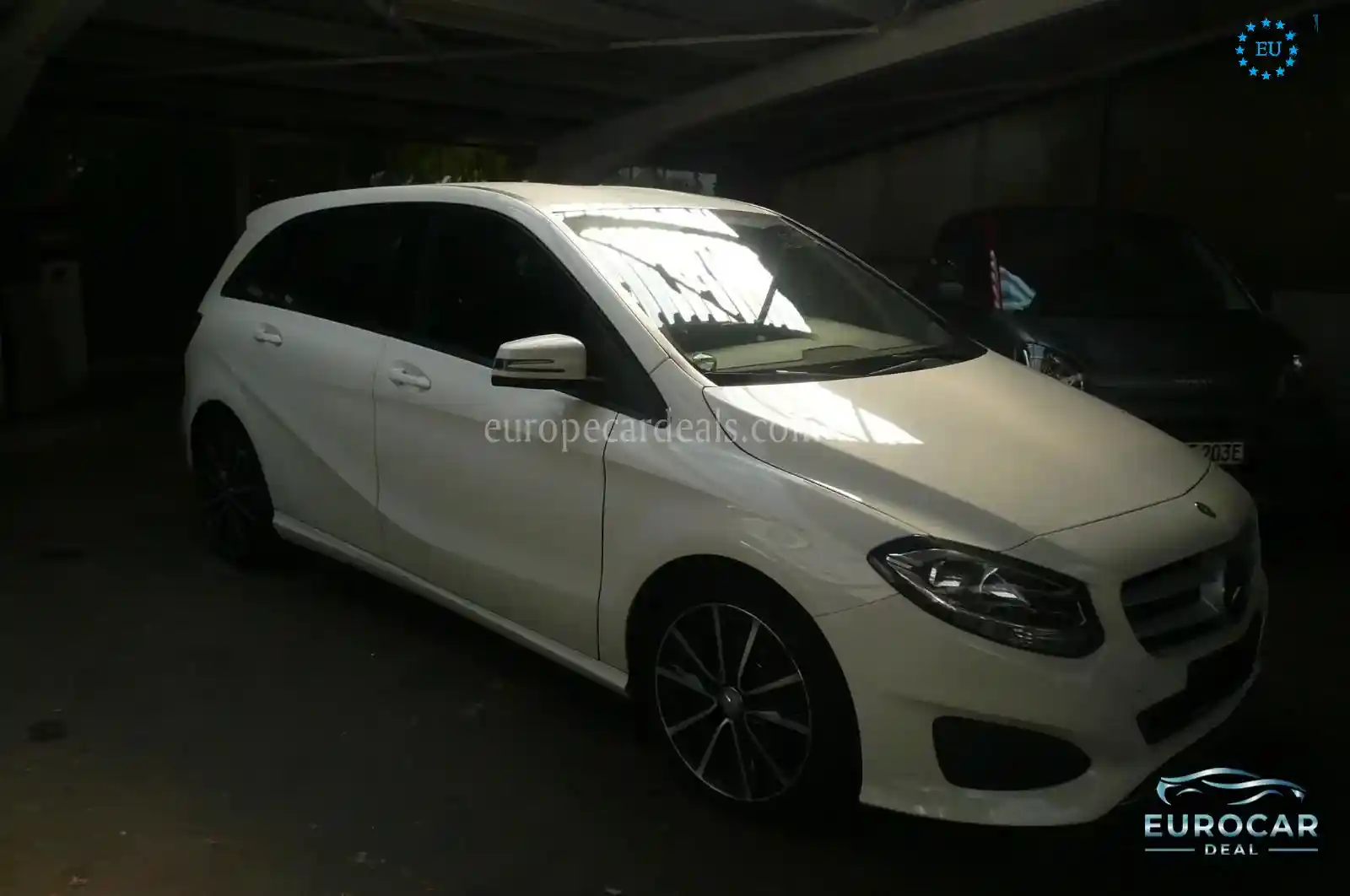 Mercedes-Benz B 180