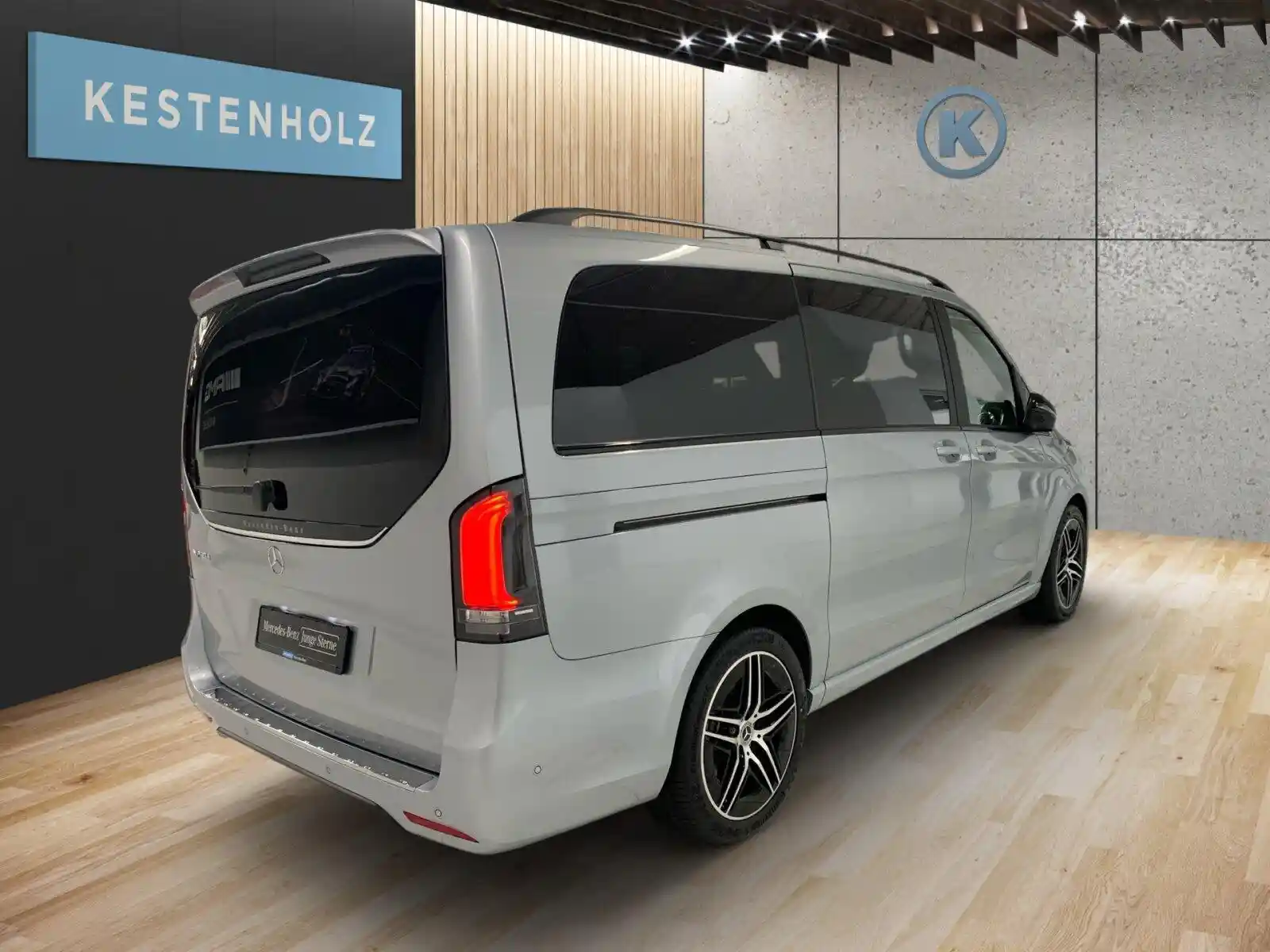 Mercedes-Benz V 250