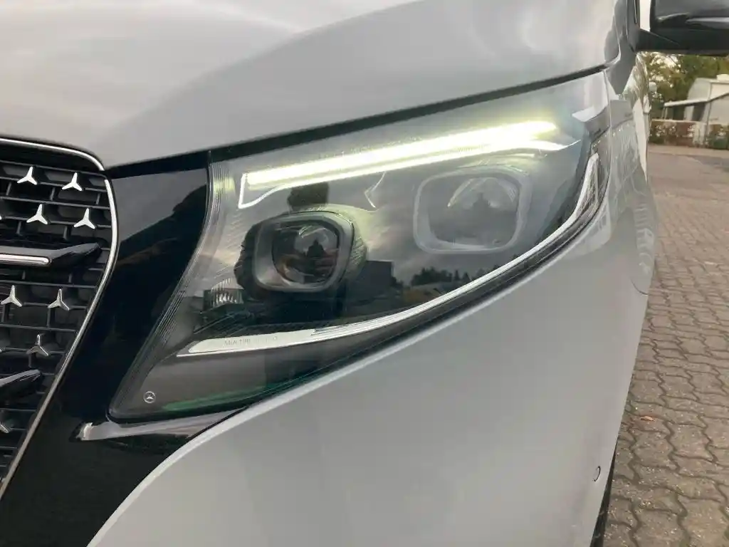 Mercedes-Benz V 300