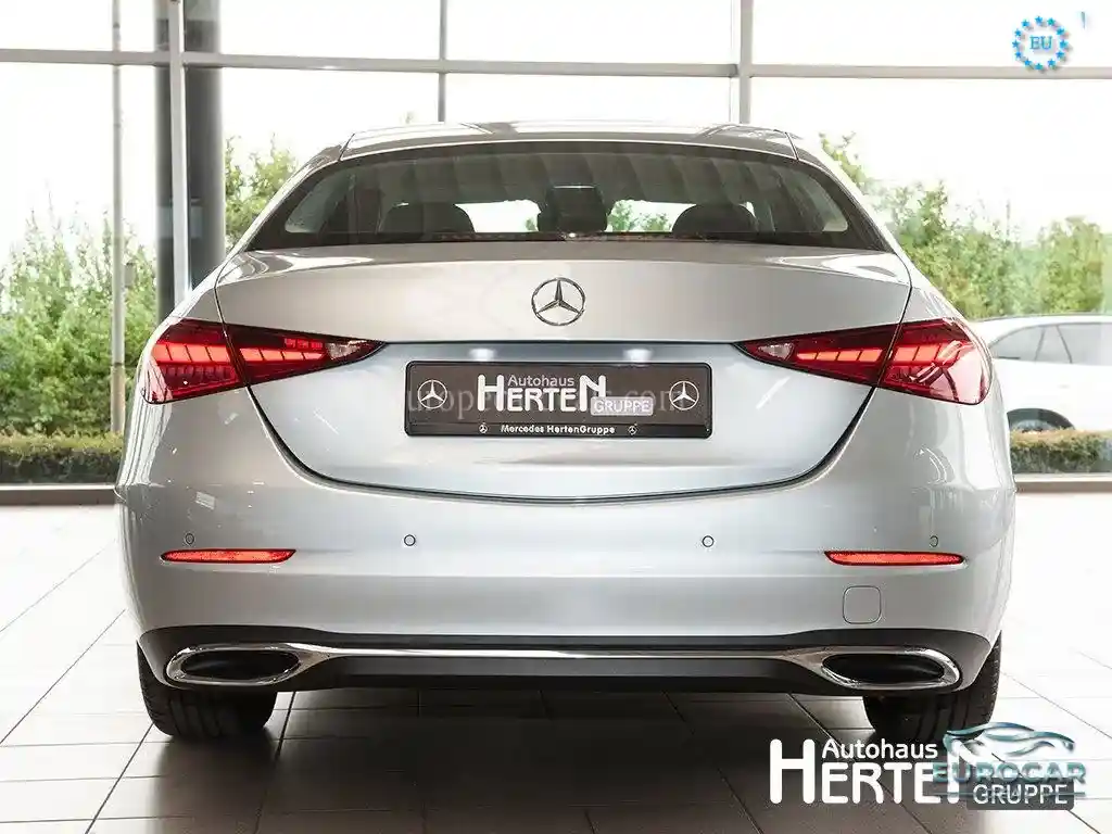 Mercedes-Benz C 180