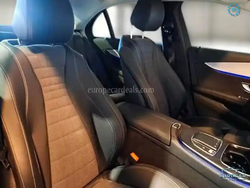 Mercedes-Benz E 220