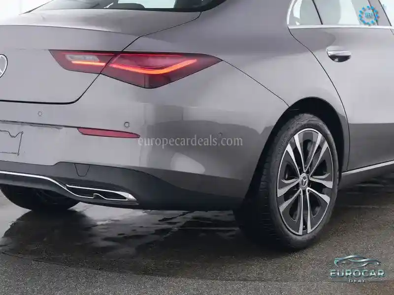 Mercedes-Benz CLA 180