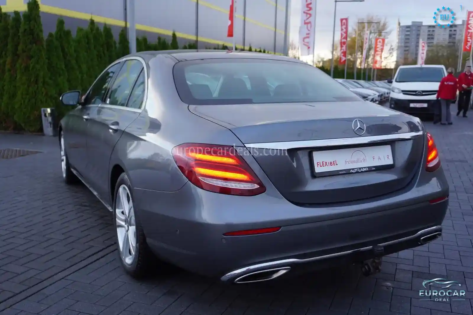 Mercedes-Benz E 200