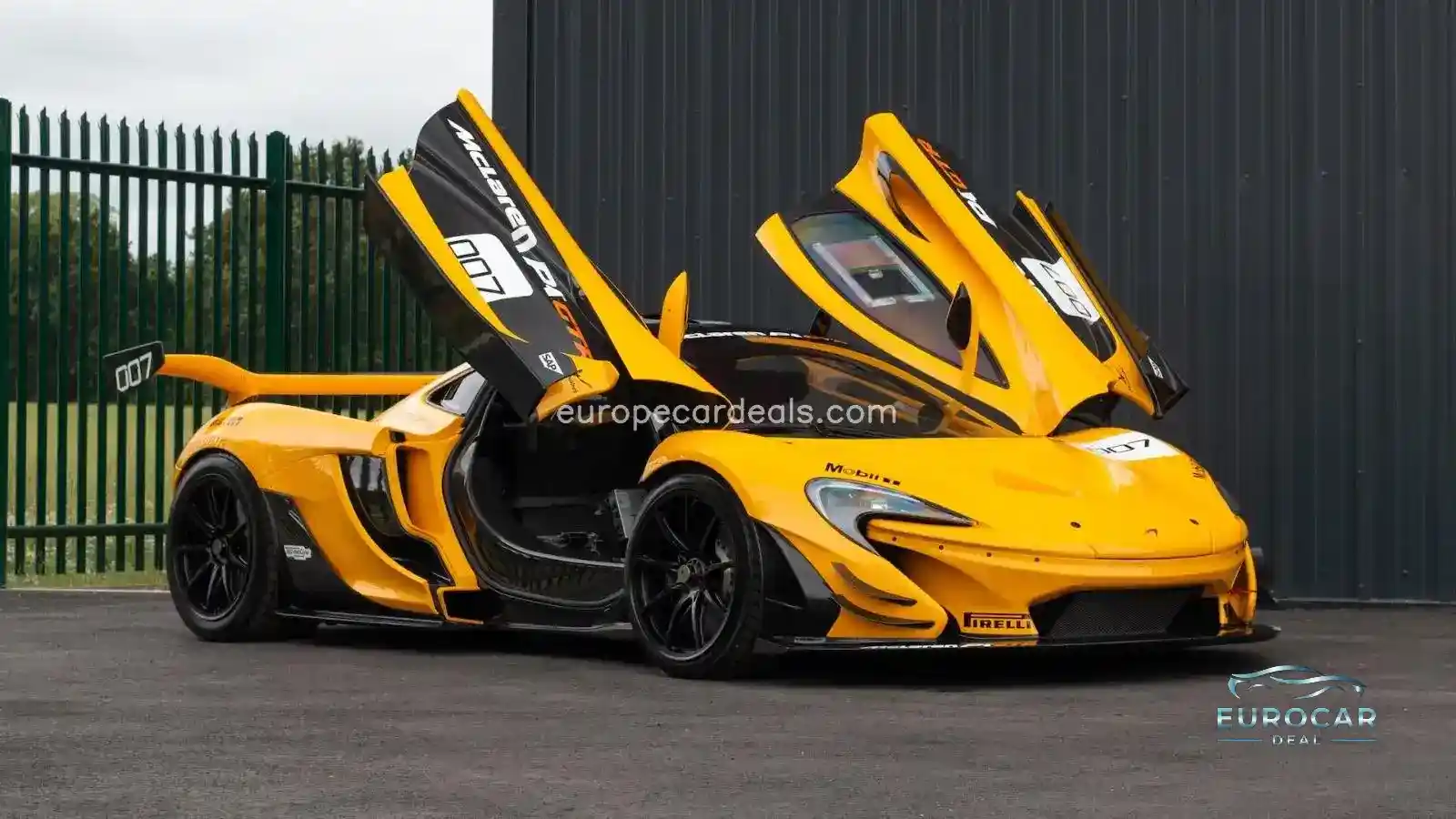 McLaren P1