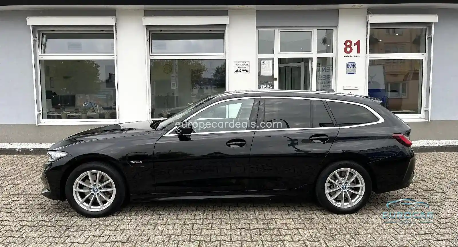 BMW 330