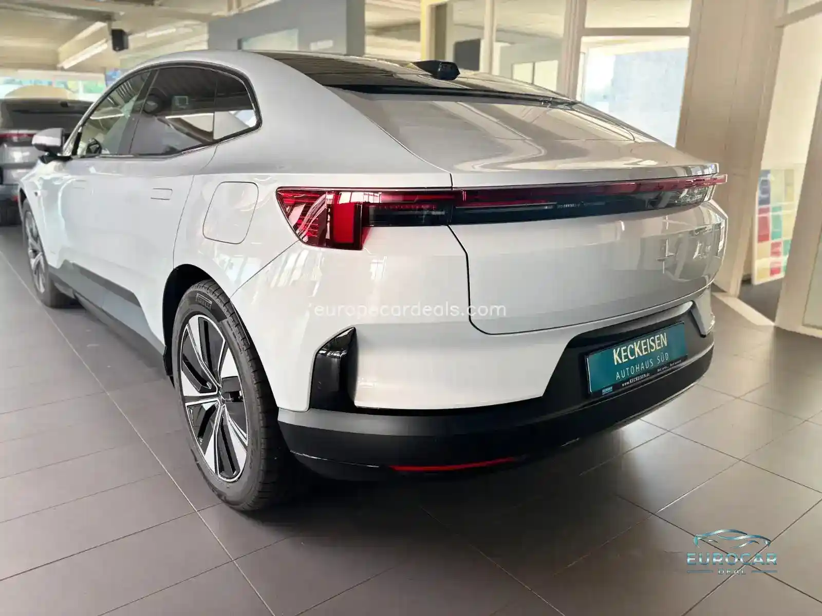 Polestar 4