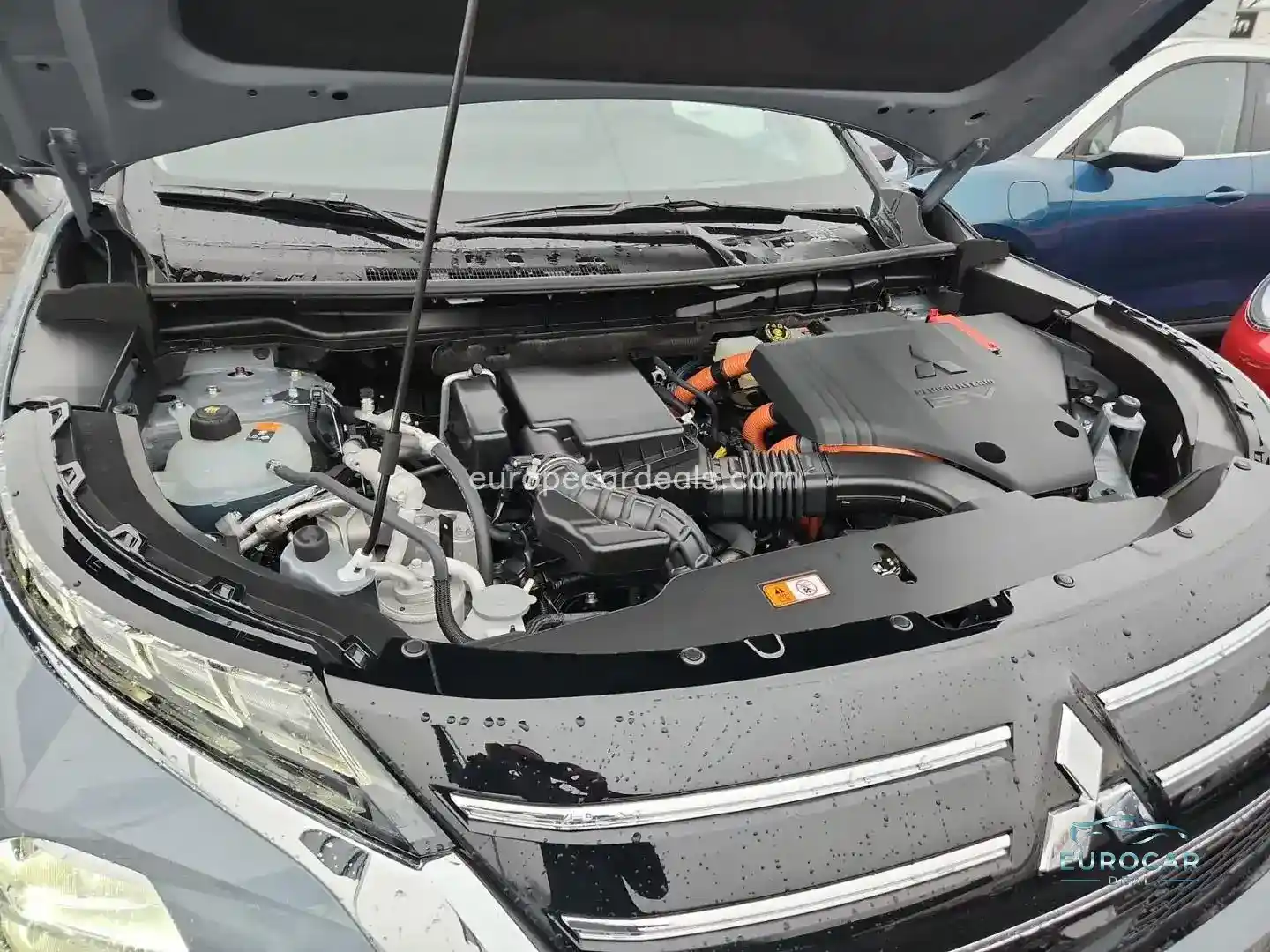 Mitsubishi Plug-in Hybrid Outlander