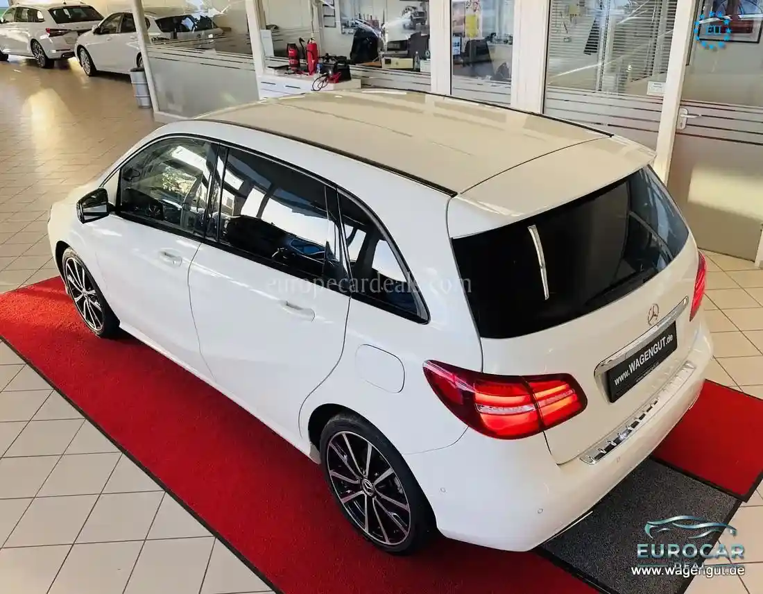 Mercedes-Benz B 200