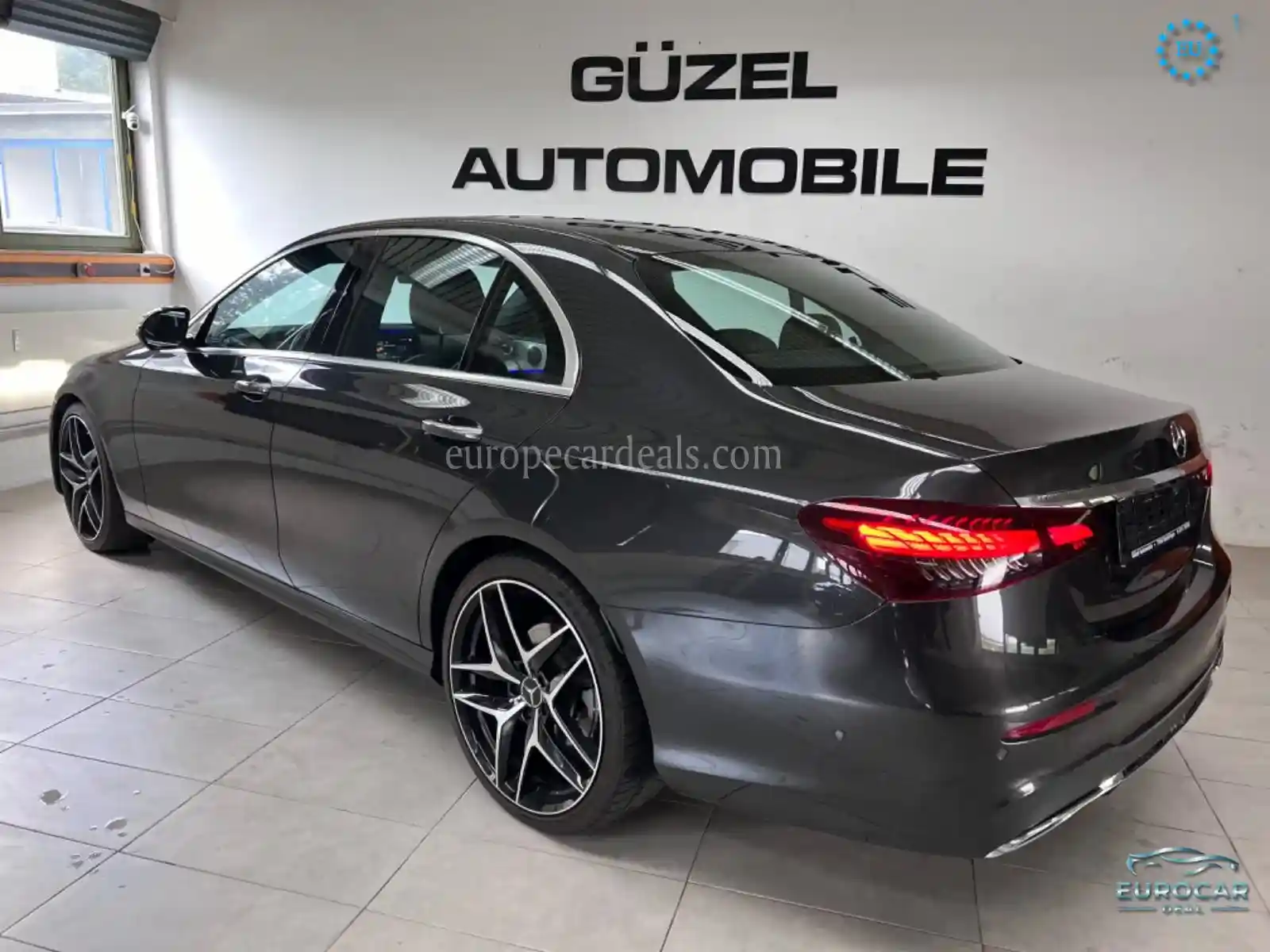 Mercedes-Benz E 200