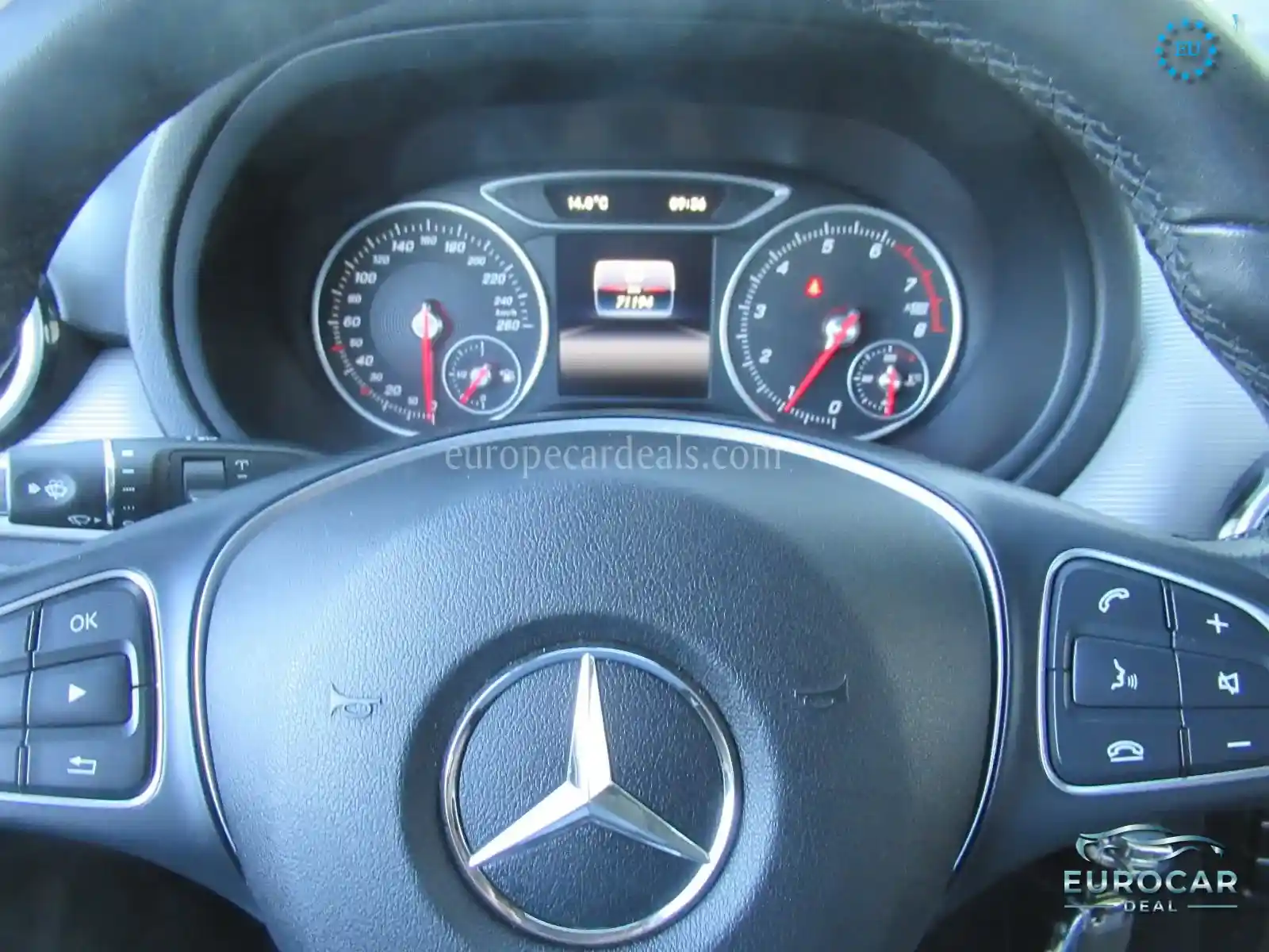 Mercedes-Benz B 180