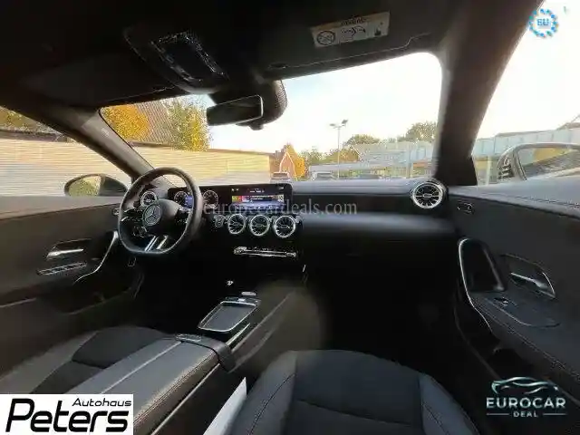 Mercedes-Benz CLA 180