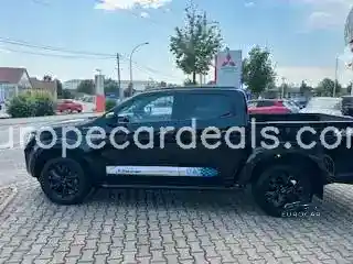 Double Cab 4WD V-CROSS ! Tageszulassung !