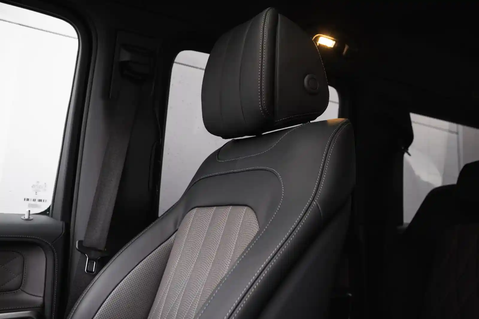 Mercedes-Benz G 500