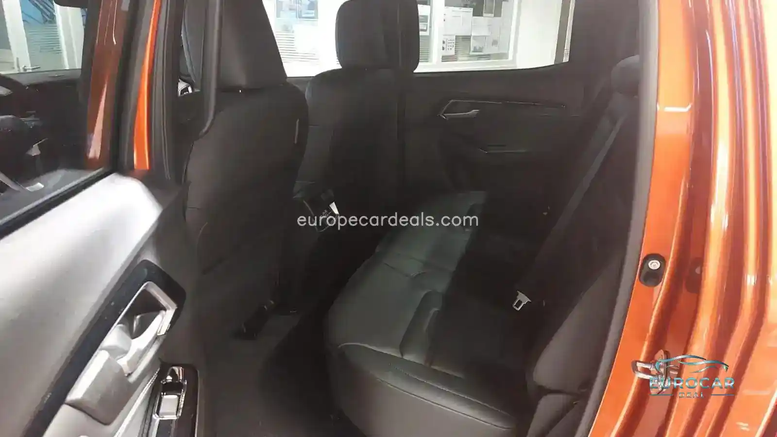 Double Cab 4WD V-CROSS