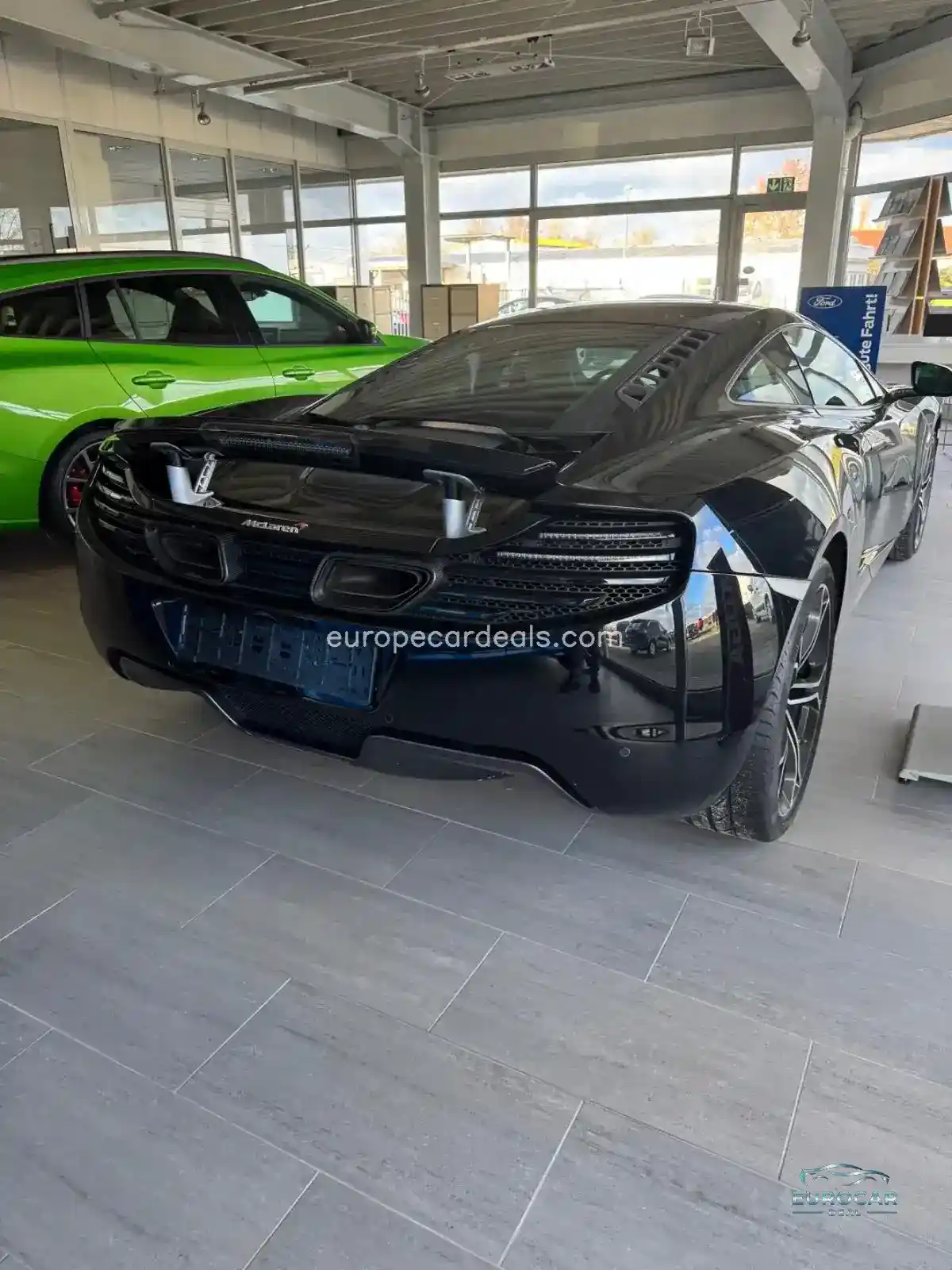 McLaren MP4-12C