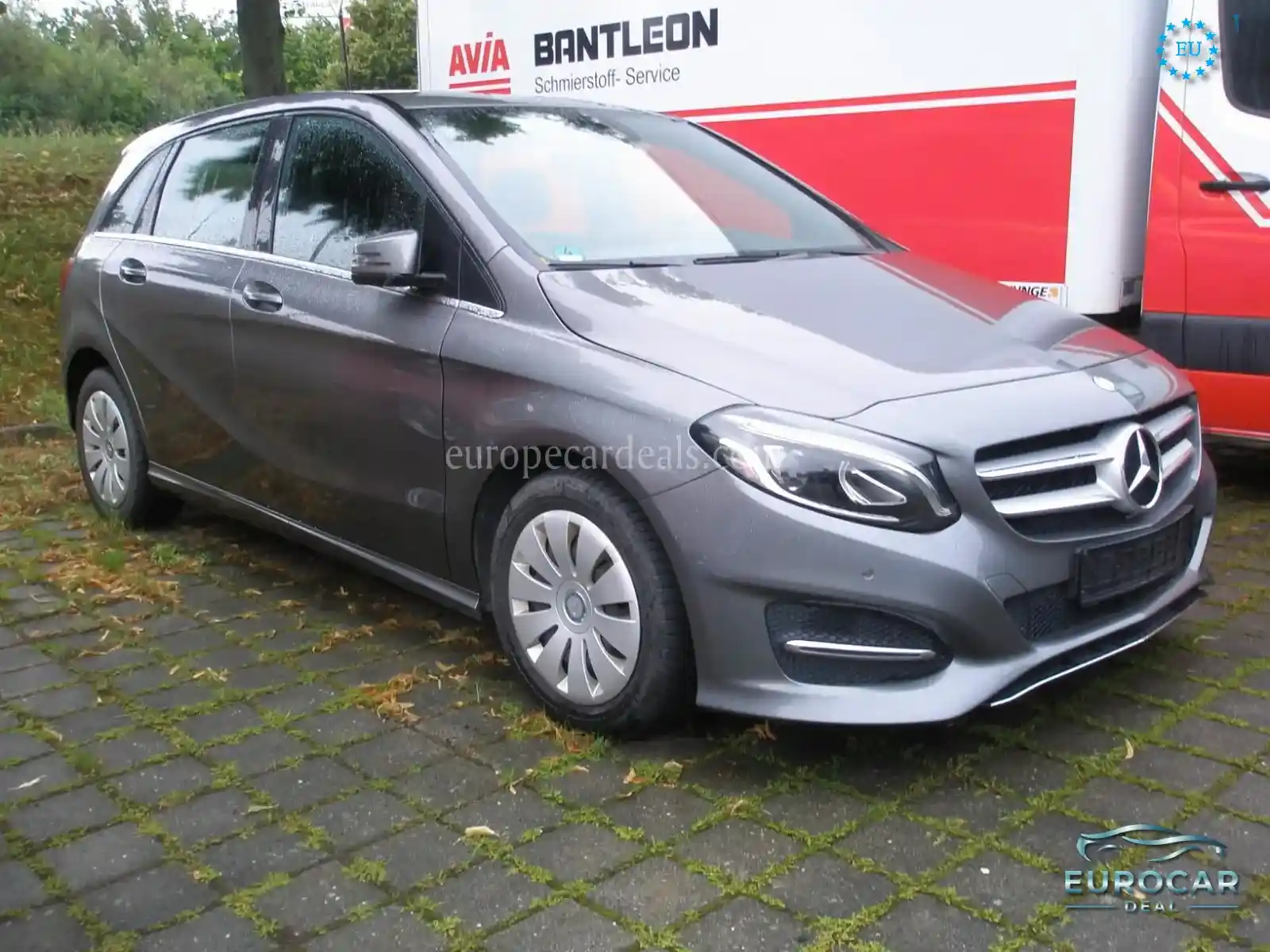 Mercedes-Benz B 200