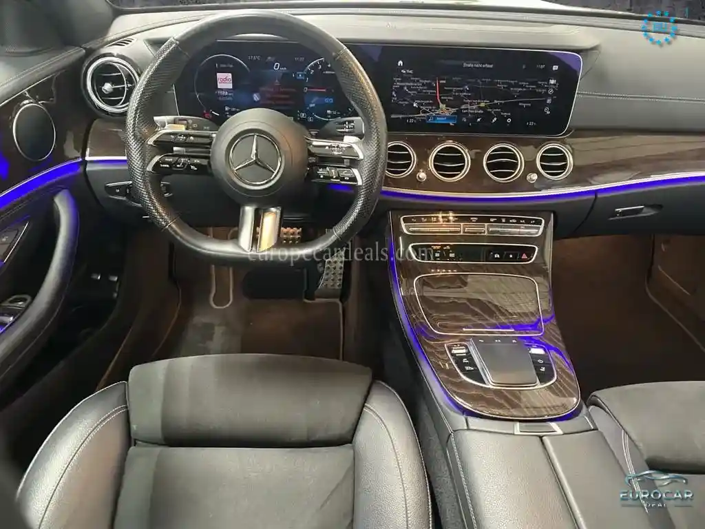Mercedes-Benz E 300