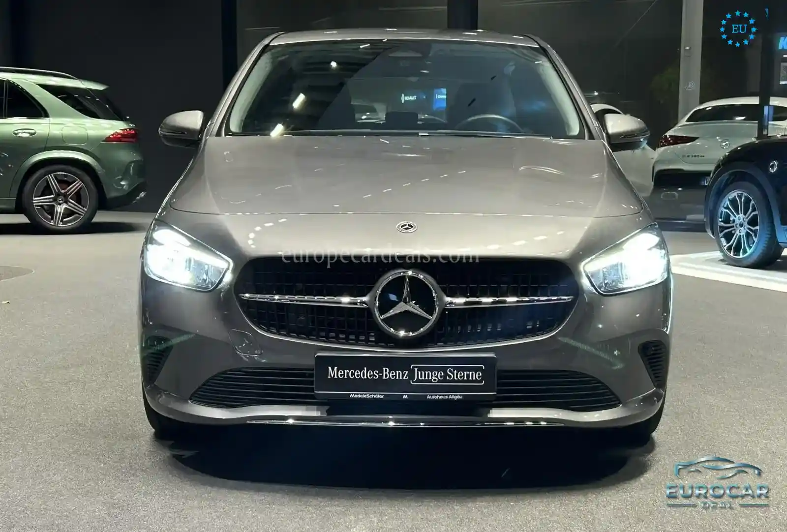 Mercedes-Benz B 180
