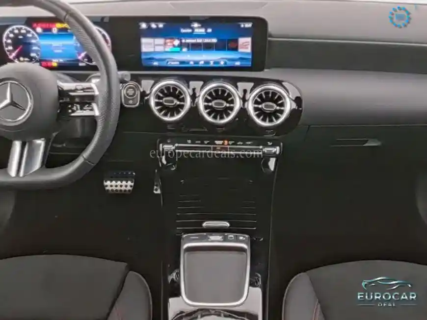 Mercedes-Benz A 220