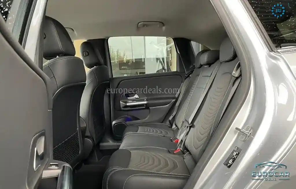 Mercedes-Benz B 180