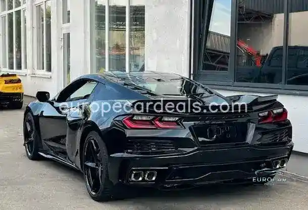 Corvette C8
