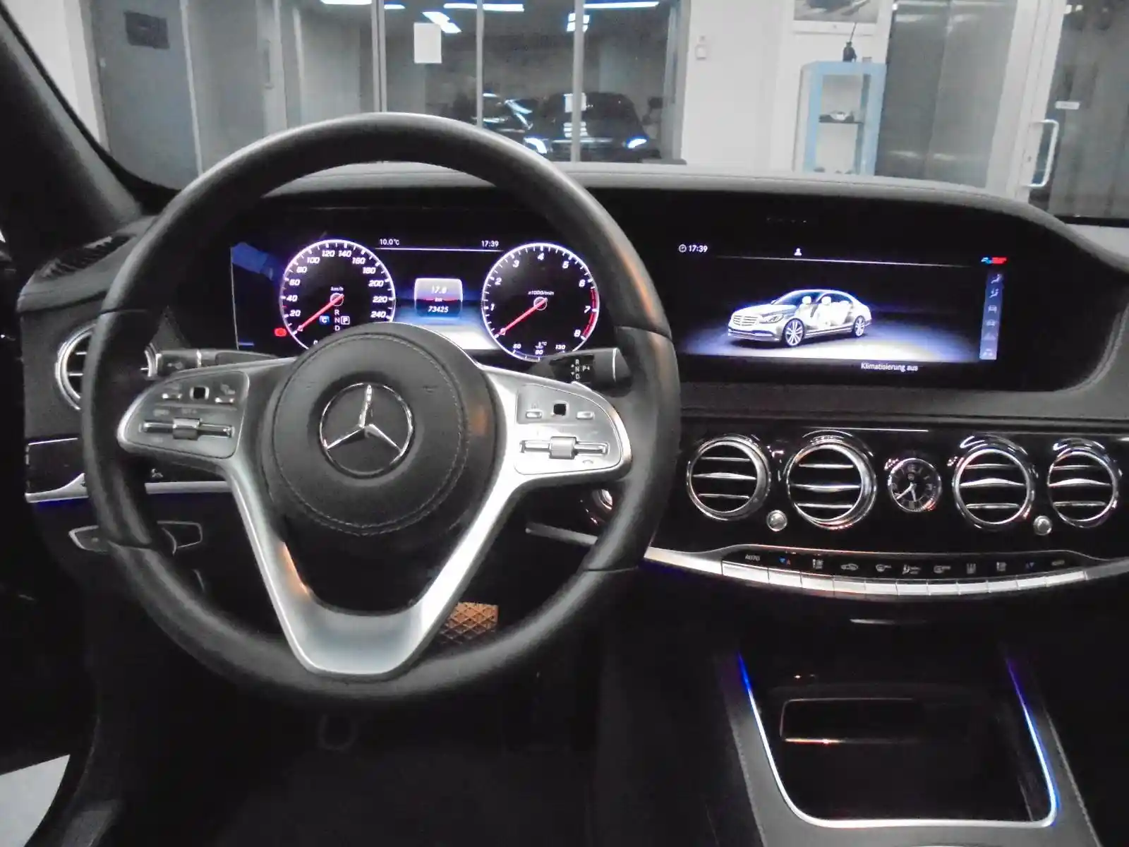 Mercedes-Benz S 560