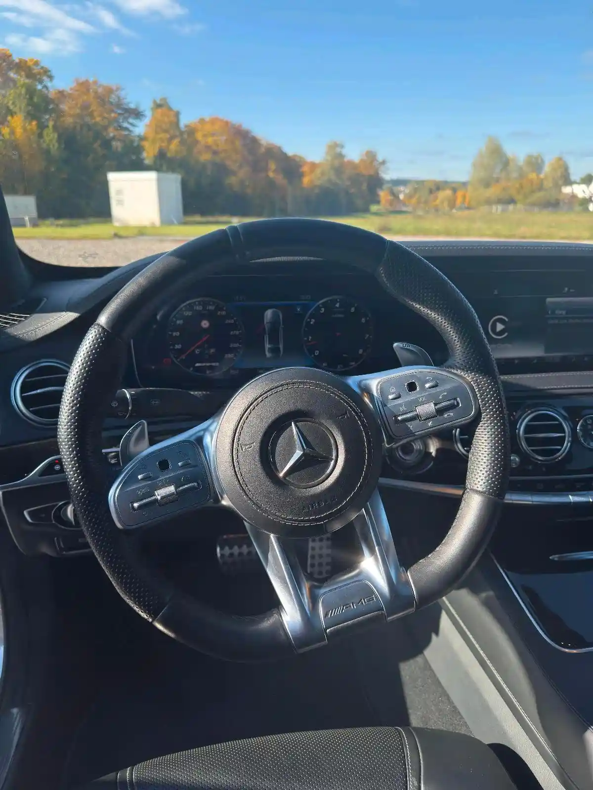 Mercedes-Benz S 560