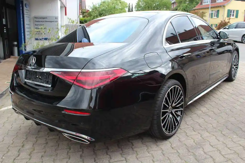 Mercedes-Benz S 500