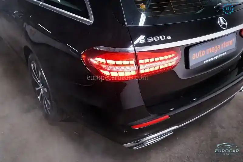 Mercedes-Benz E 300