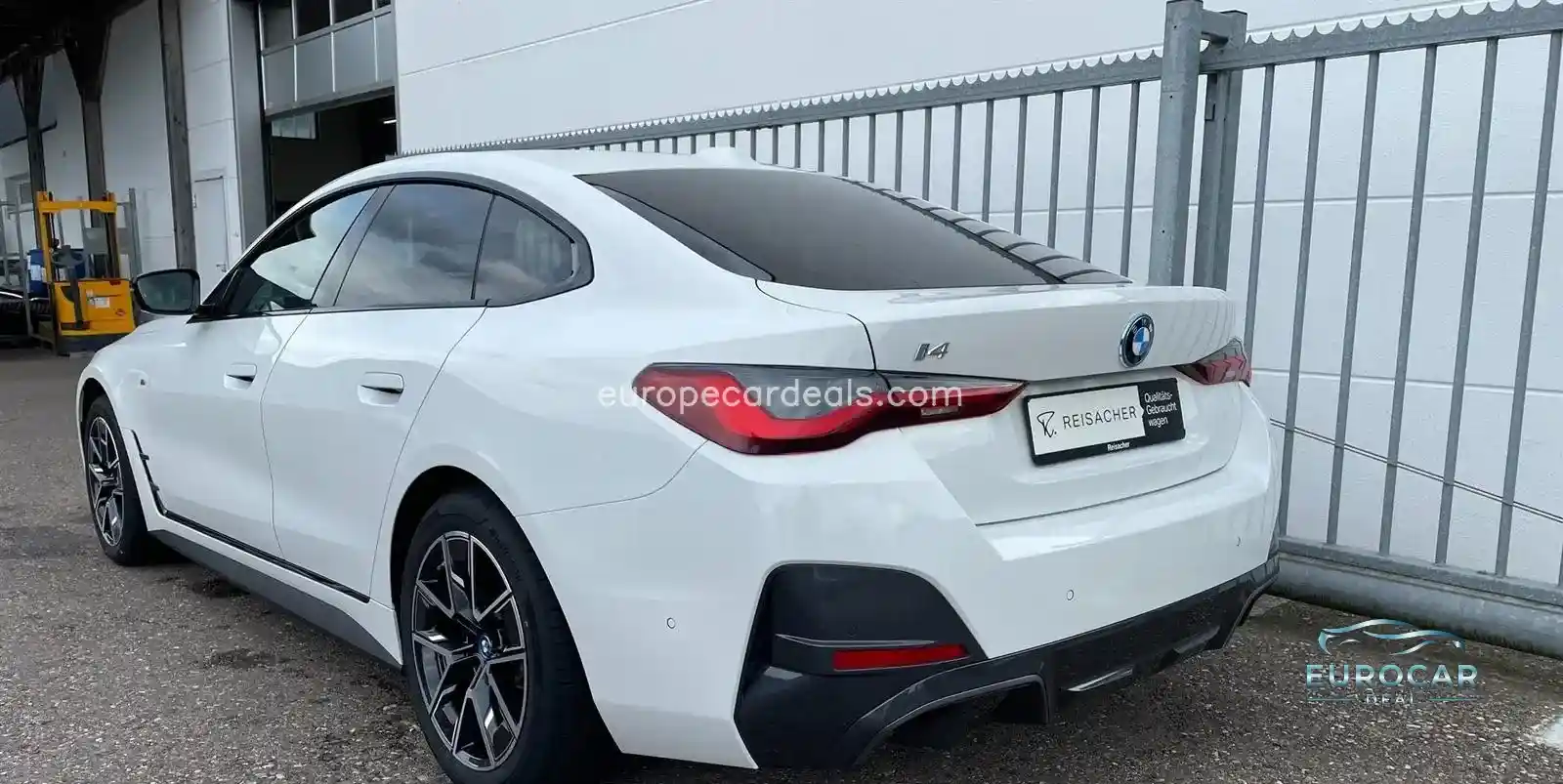 BMW i4