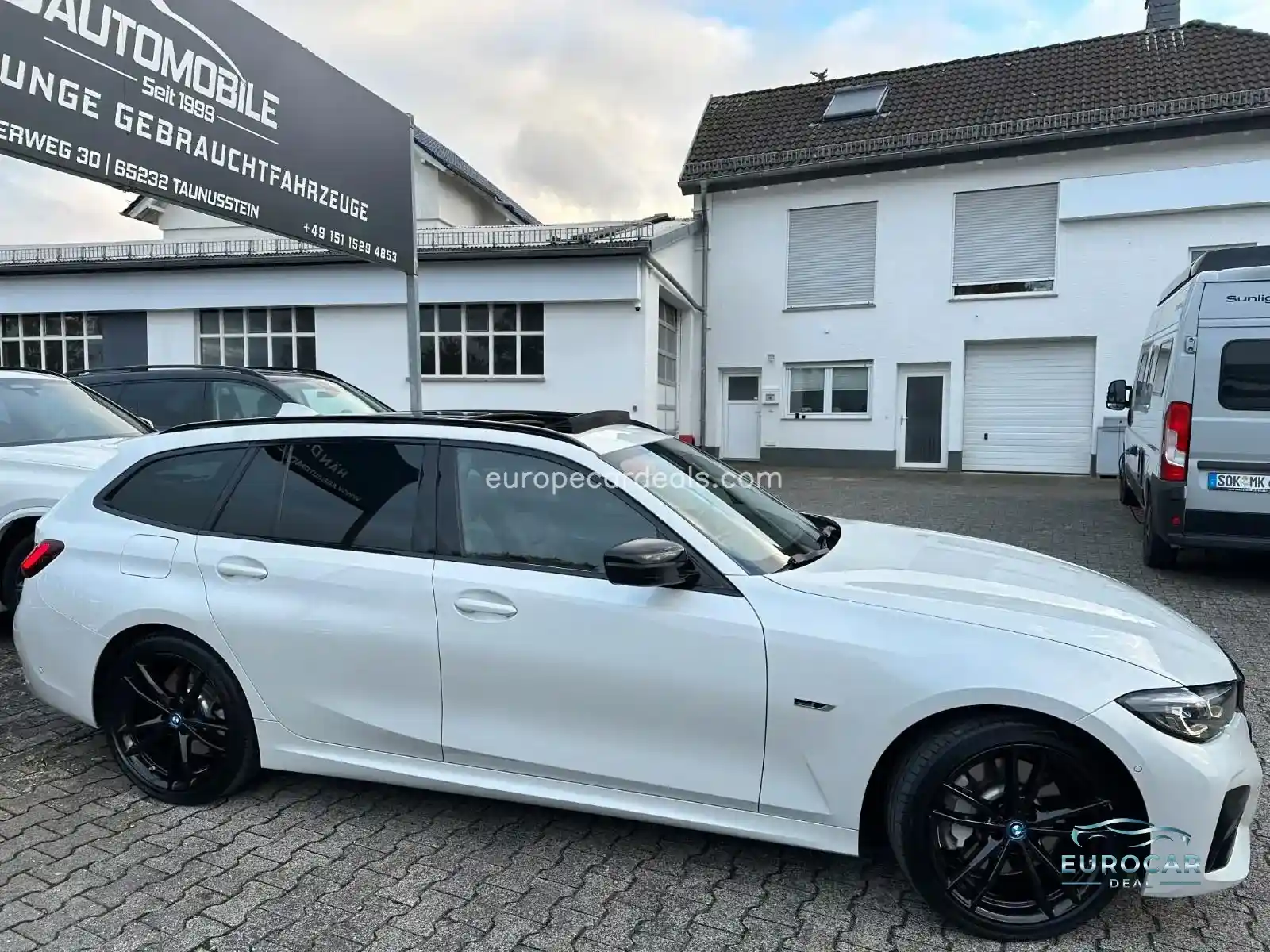 BMW 330