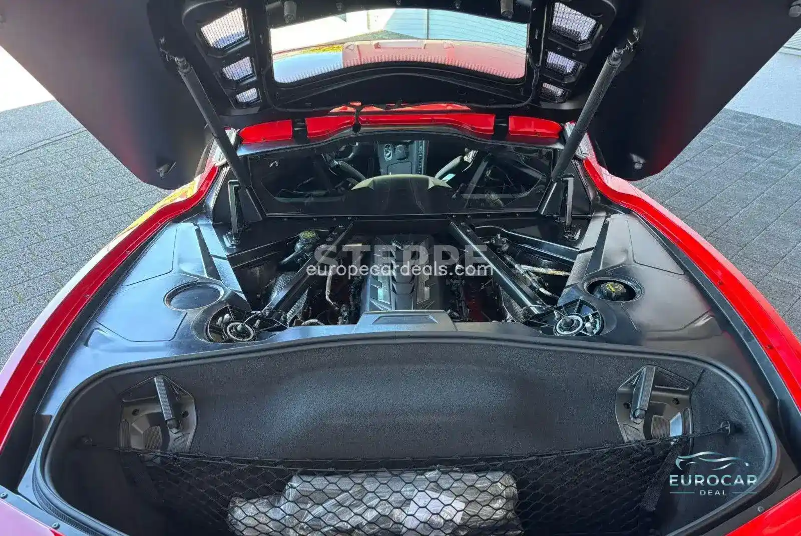 Corvette C8