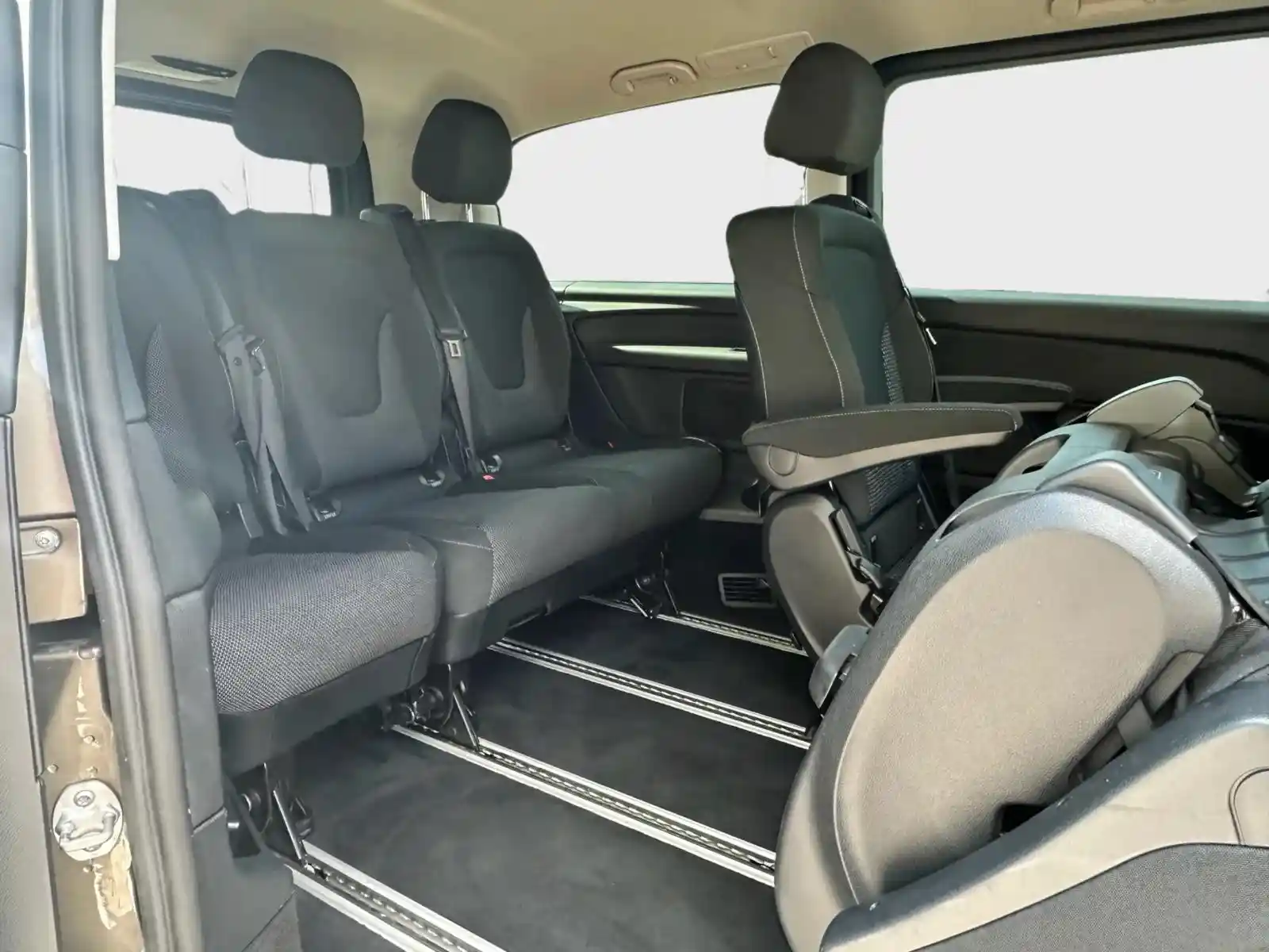 Mercedes-Benz V 250