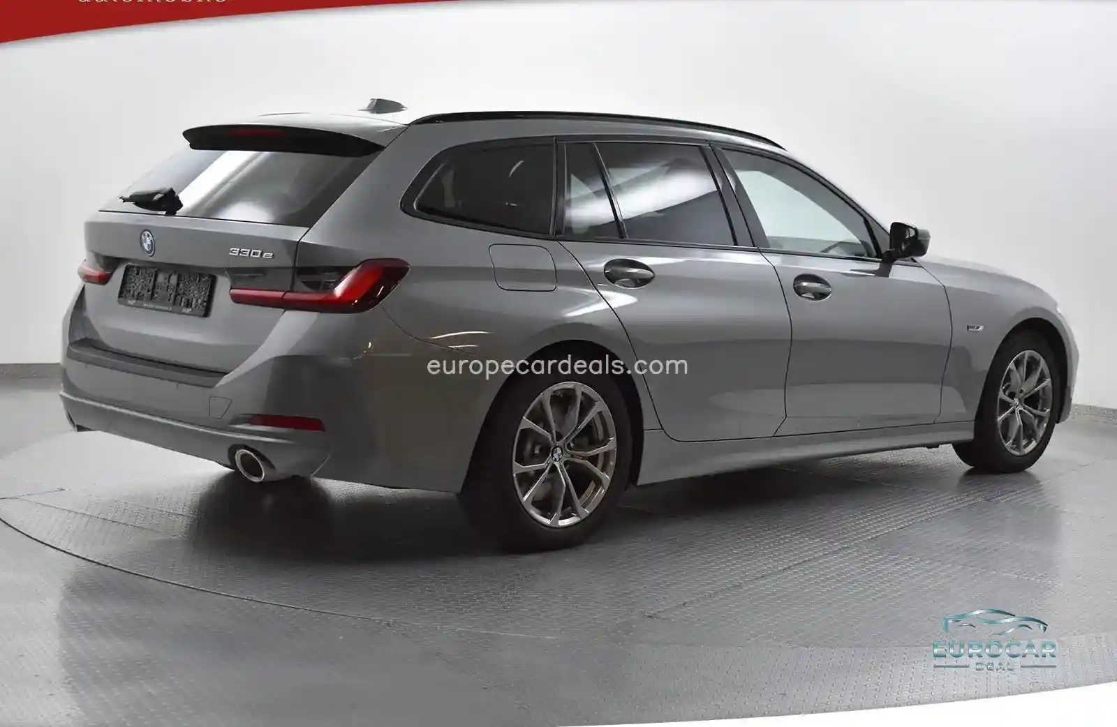 BMW 330