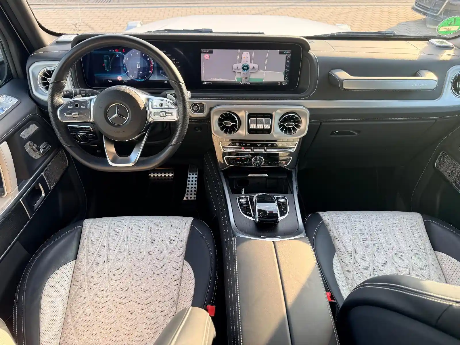 Mercedes-Benz G 500