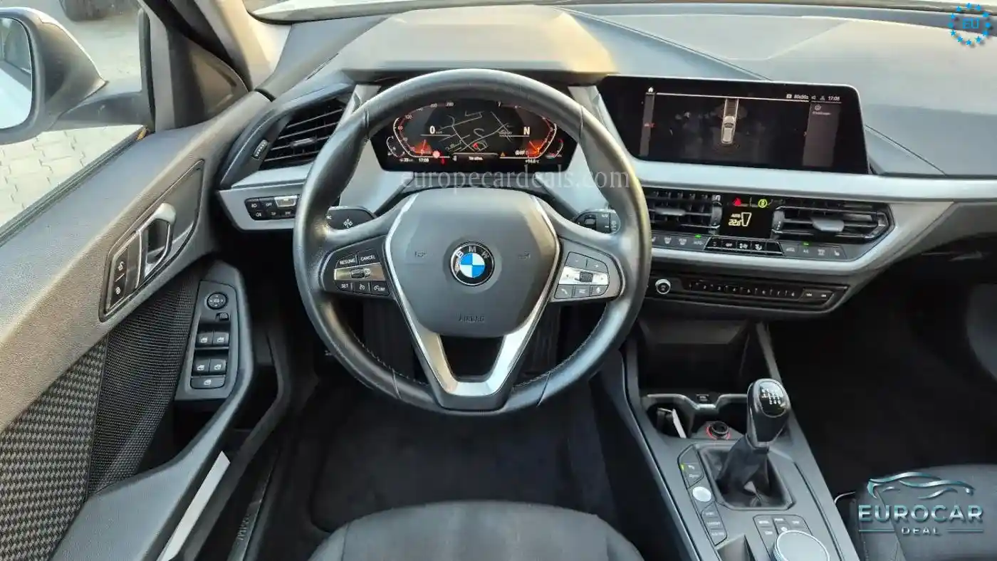 BMW 118
