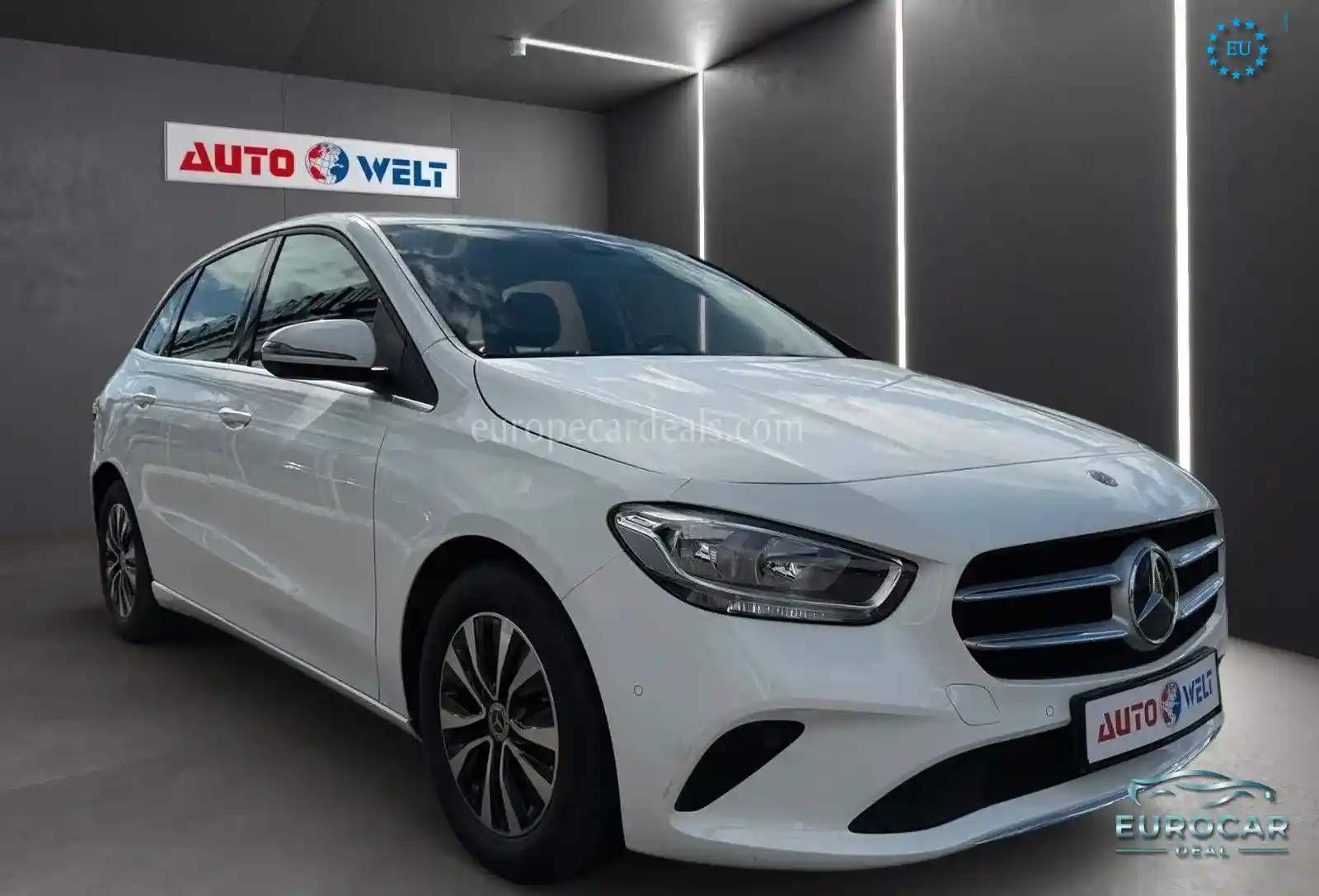 Mercedes-Benz B 180