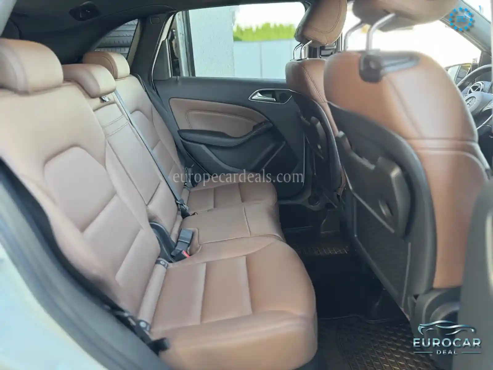 Mercedes-Benz B 220