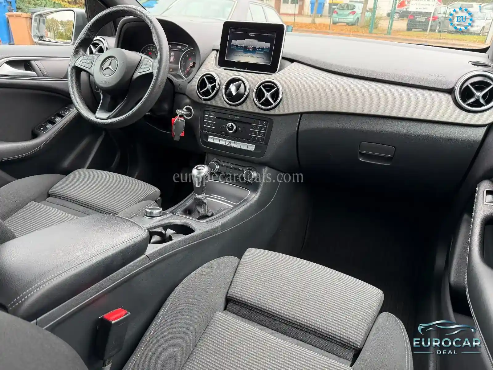 Mercedes-Benz B 200