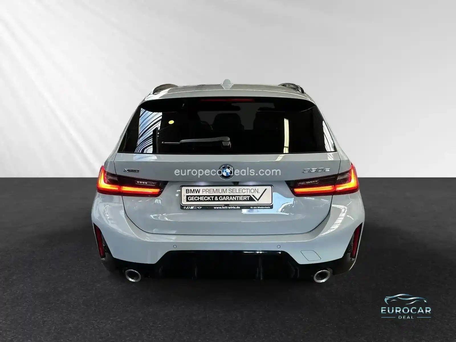 BMW 330
