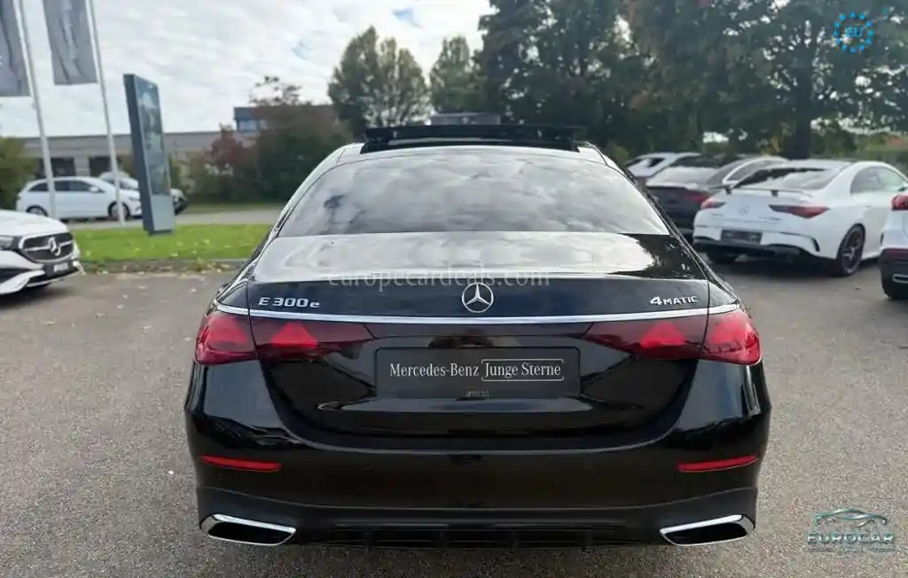 Mercedes-Benz E 300