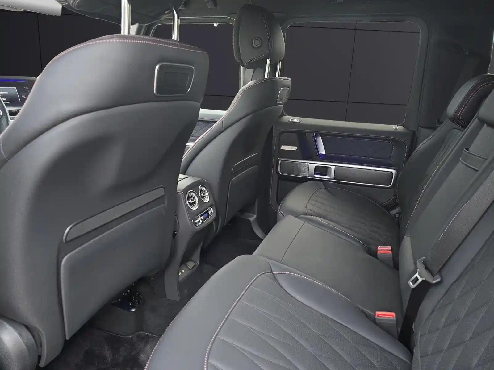 Mercedes-Benz G 500