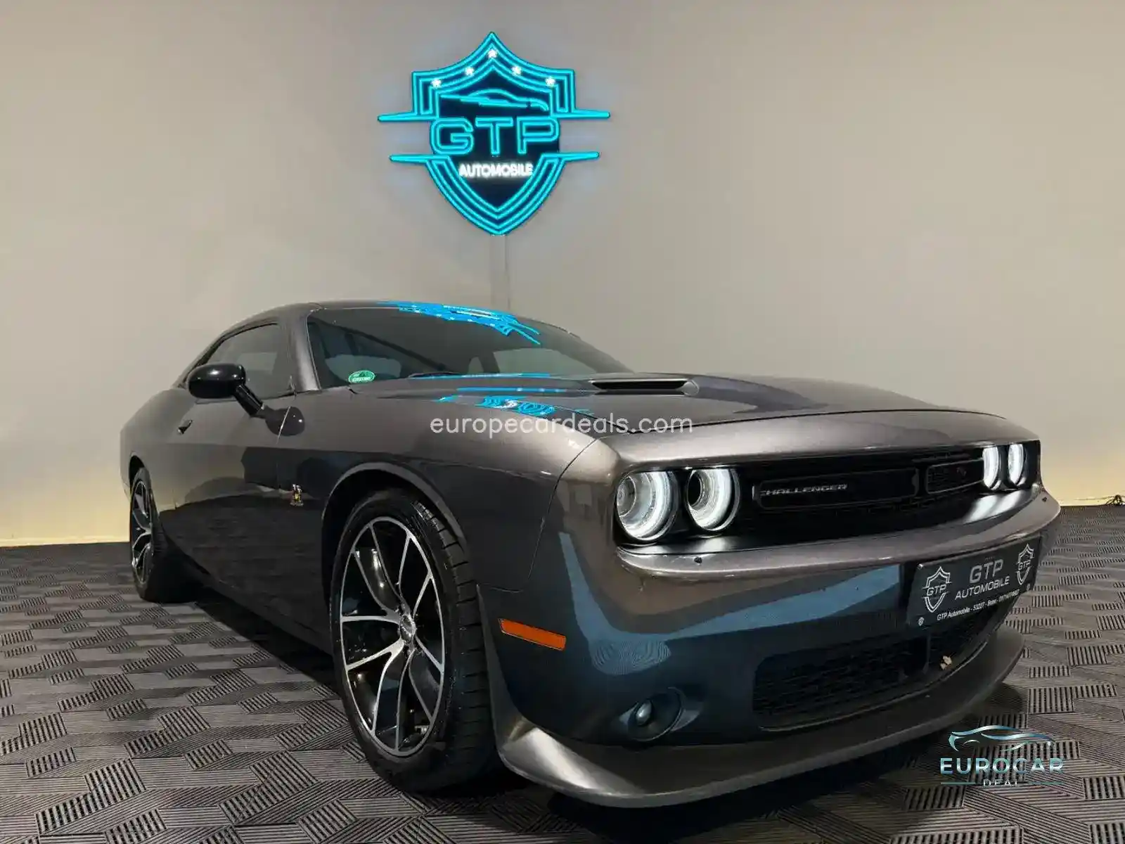 Dodge Challenger