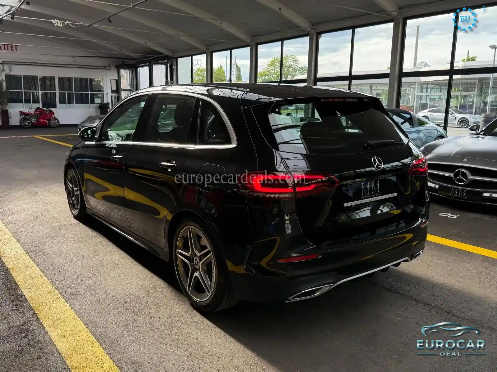 Mercedes-Benz B 200