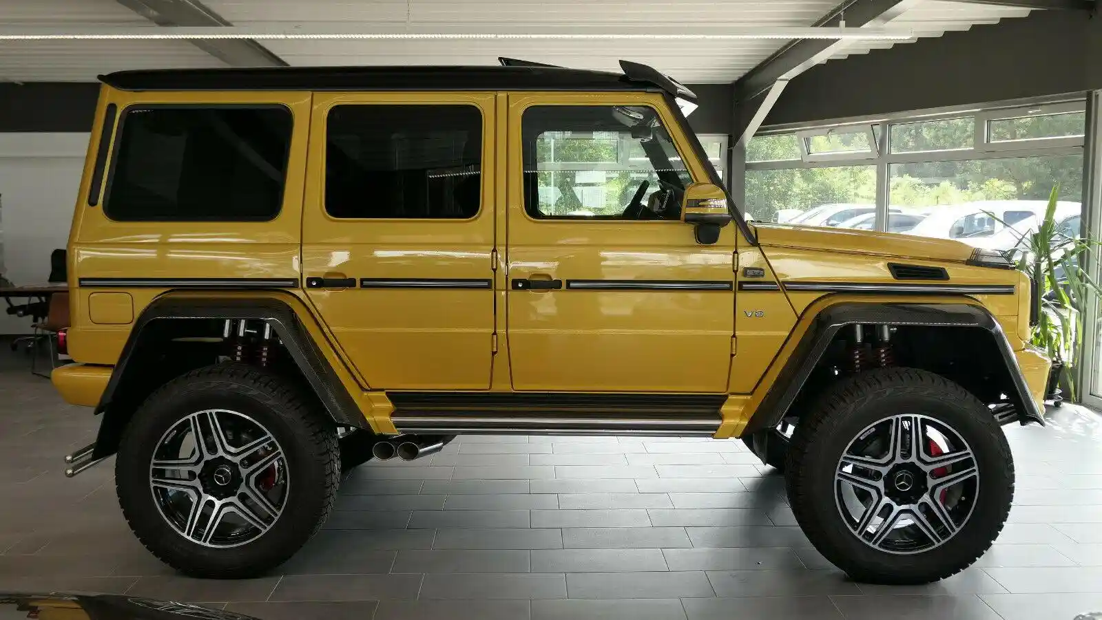 Mercedes-Benz G 500
