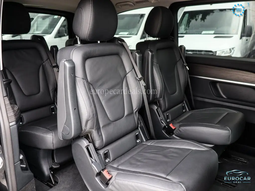 Mercedes-Benz V 220