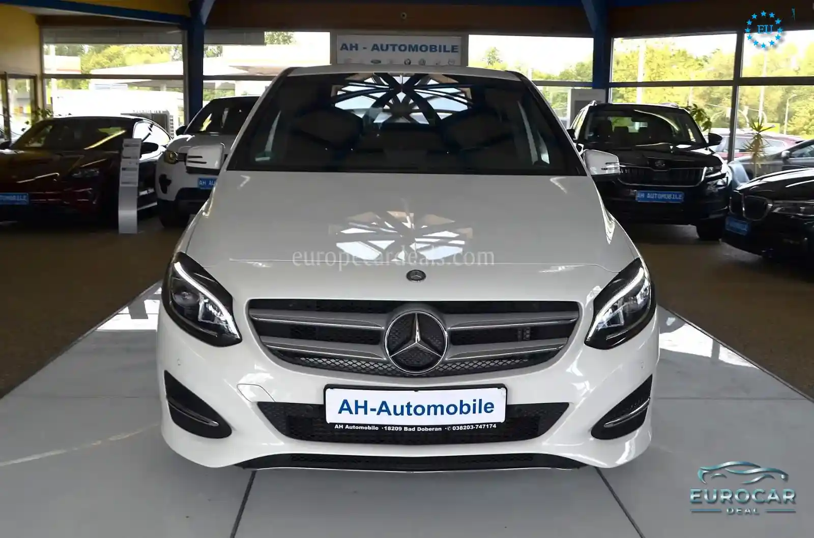 Mercedes-Benz B 180