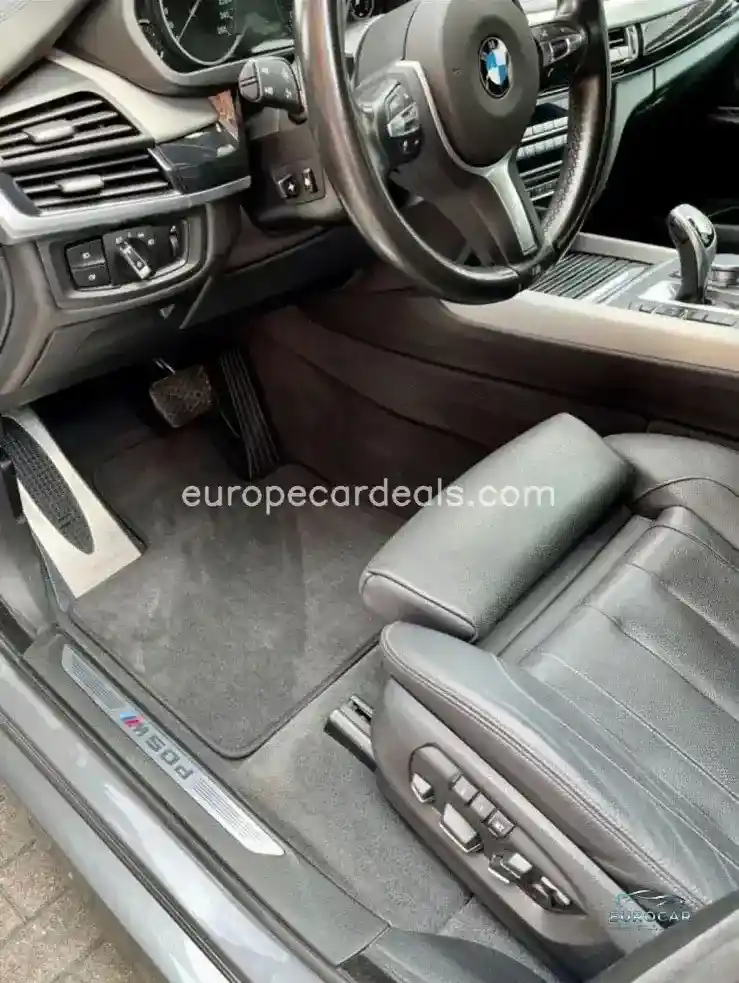 BMW X5 M50